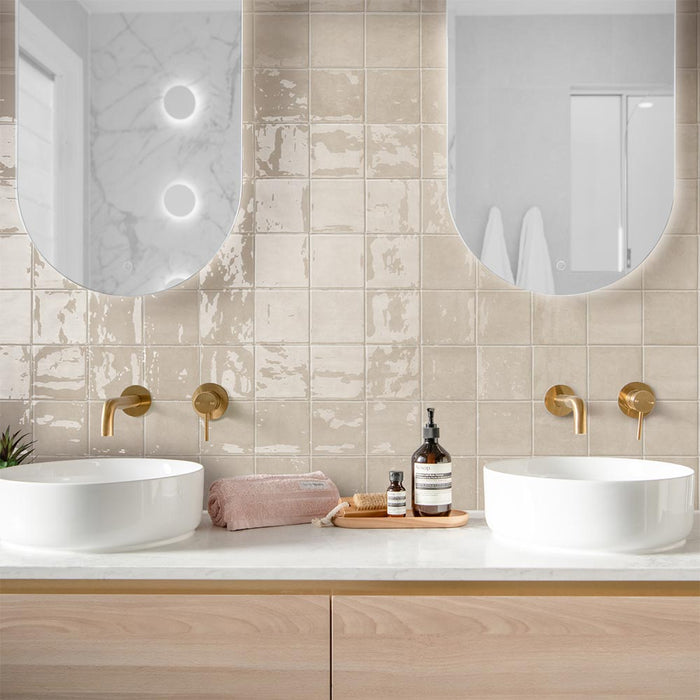 Tetra Nova Clay - Gloss Finish - Lifestyle