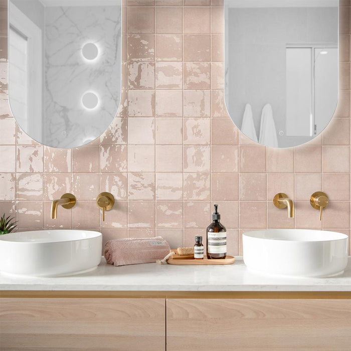 Tetra Origin Pink Salt - Gloss Finish - Lifestyle