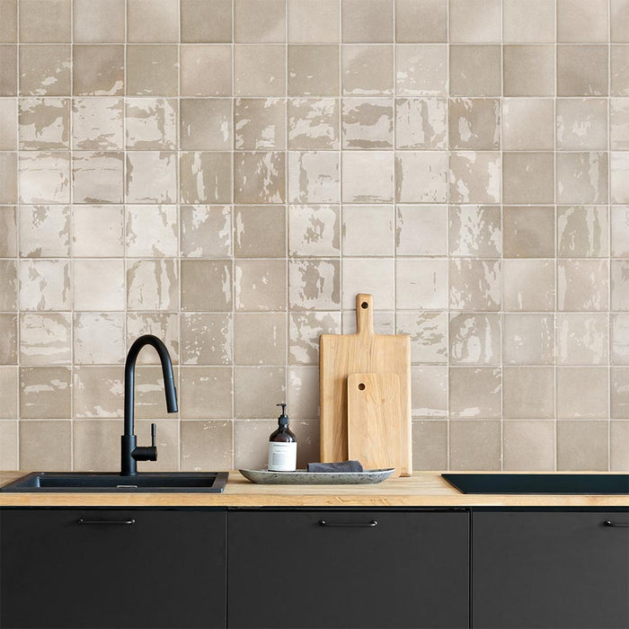 Tetra Origin Clay - Gloss Finish - Lifestyle