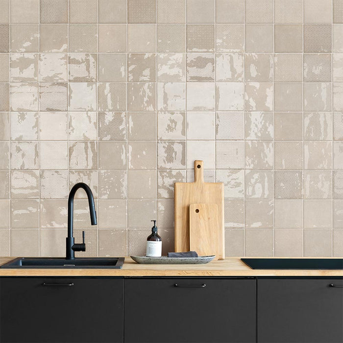 Tetra Fusion Clay - Gloss Finish - Lifestyle