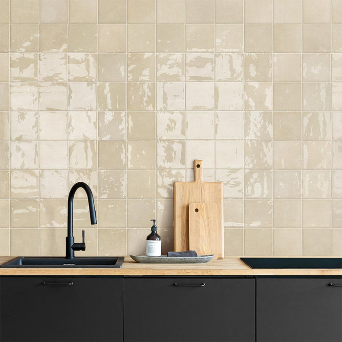 Tetra Origin Sesame - Gloss Finish - Lifestyle