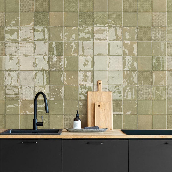 Tetra Fusion Spanish Olive - Gloss Finish - Lifestyle