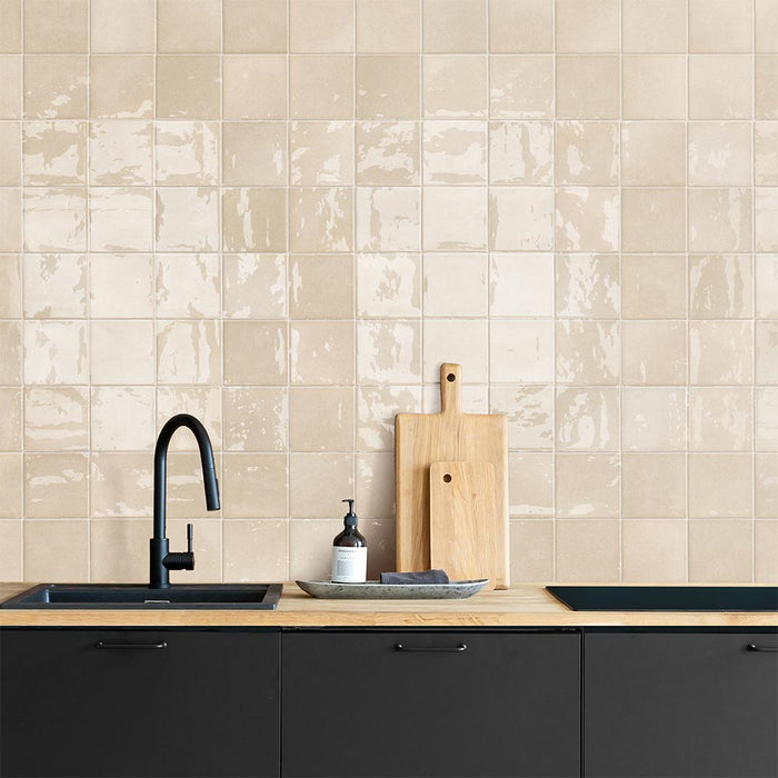 Tetra Origin Grist - Gloss Finish - Lifestyle